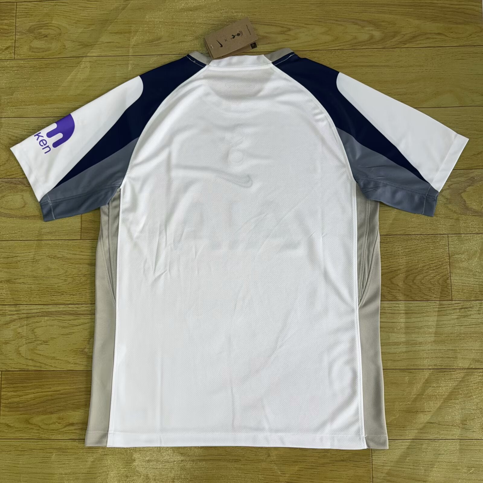 Tottenham Home Kit 2025/2026